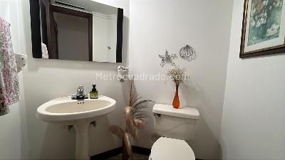 Apartamento de 3 alcobas en venta en Los Balsos, Medellín, 140 m² · foto 8 de 15