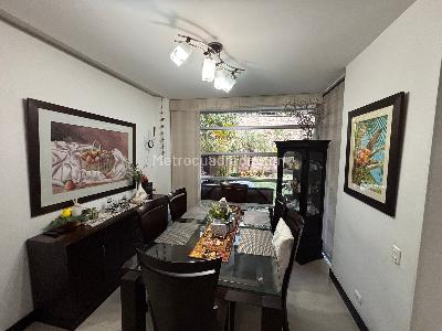 Casa de 4 alcobas en venta en San Jorge, Envigado, 245 m² · foto 4 de 20