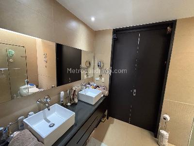 Casa de 4 alcobas en venta en San Jorge, Envigado, 245 m² · foto 16 de 20