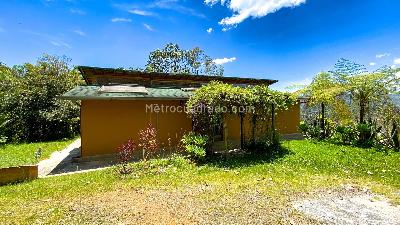 Casa de 2 alcobas en venta en Santa Teresa, Rionegro, 160 m² · foto 3 de 18
