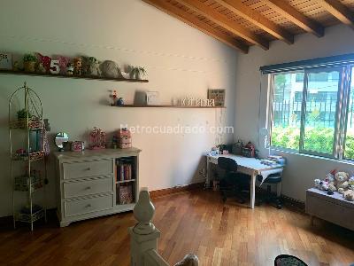 Casa de 4 alcobas en venta en El Poblado, Medellín, 360 m² · foto 12 de 19