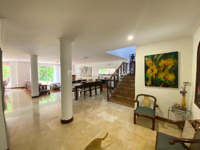 Casa de 4 alcobas en venta en El Poblado, Medellín, 360 m² · foto 6 de 19