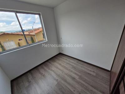 Apartamento de 2 alcobas en venta en San Antonio De Pereira, Rionegro, 81 m² · foto 3 de 15