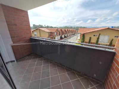 Apartamento de 2 alcobas en venta en San Antonio De Pereira, Rionegro, 81 m² · foto 4 de 15