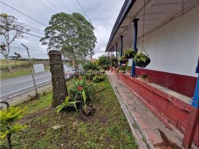 Casa de 5 alcobas en venta en Urbano, Rionegro, 300 m² · foto 5 de 20