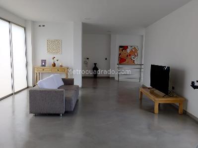 Casa de 5 alcobas en venta en La Reforma, Cali, 500 m² · foto 3 de 20