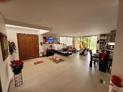 Casa de 4 alcobas en venta en Linda Granja, Rionegro, 305 m² · foto 12 de 20