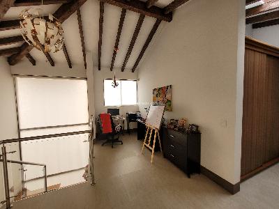 Casa de 4 alcobas en venta en Linda Granja, Rionegro, 305 m² · foto 15 de 20