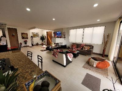 Casa de 4 alcobas en venta en Linda Granja, Rionegro, 305 m² · foto 8 de 20