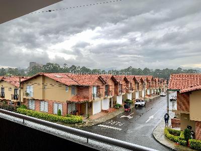 Apartamento de 3 alcobas en venta en San Antonio De Pereira, Rionegro, 87 m² · foto 4 de 13