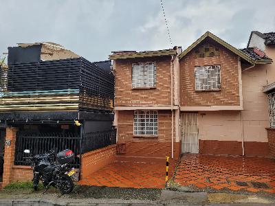 Casa de 3 alcobas en venta en La Catolica, Rionegro, 93 m² · foto 2 de 18