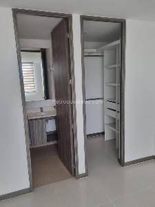Apartamento de 3 alcobas en venta en Los Colegios, Rionegro, 80 m² · foto 4 de 9