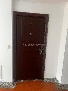 Apartamento de 4 alcobas en venta en Laureles Santa Teresita, Medellín, 136 m² · foto 3 de 20