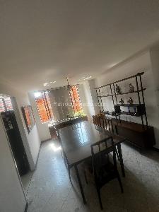 Apartamento de 4 alcobas en venta en Laureles Santa Teresita, Medellín, 136 m² · foto 8 de 20