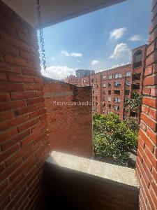 Apartamento de 4 alcobas en venta en Laureles Santa Teresita, Medellín, 136 m² · foto 20 de 20