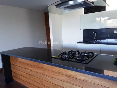 Apartamento de 3 alcobas en venta en Cabeceras, Rionegro, 191 m² · foto 6 de 18