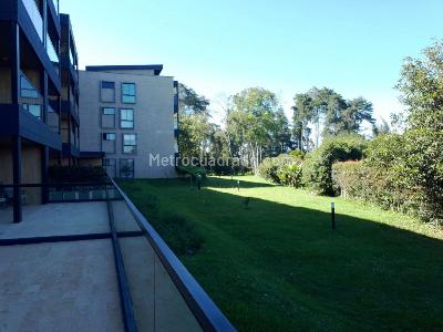 Apartamento de 3 alcobas en venta en Cabeceras, Rionegro, 191 m² · foto 7 de 18