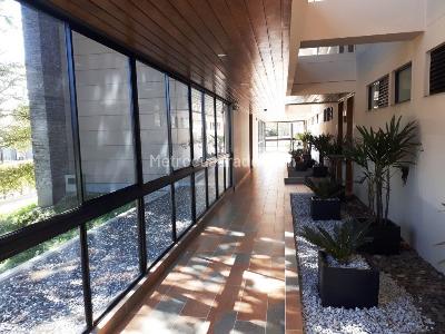 Apartamento de 3 alcobas en venta en Cabeceras, Rionegro, 191 m² · foto 10 de 18