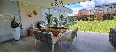 Casa de 3 alcobas en venta en Cabeceras, Rionegro, 1930 m² · foto 3 de 17