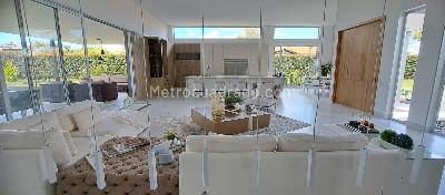 Casa de 3 alcobas en venta en Cabeceras, Rionegro, 1930 m² · foto 4 de 17
