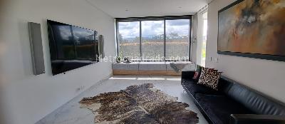 Casa de 3 alcobas en venta en Cabeceras, Rionegro, 1930 m² · foto 6 de 17
