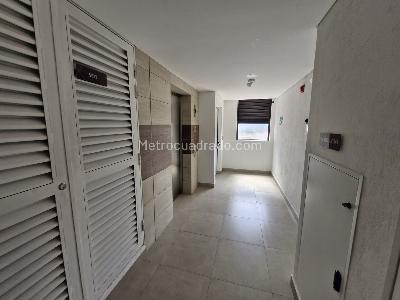 Apartamento de 2 alcobas en venta en San Antonio, Rionegro, 97 m² · foto 2 de 15