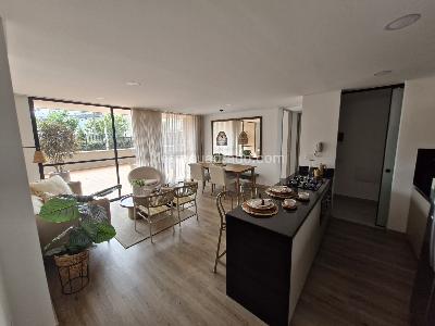 Apartamento de 2 alcobas en venta en San Antonio, Rionegro, 97 m² · foto 4 de 15