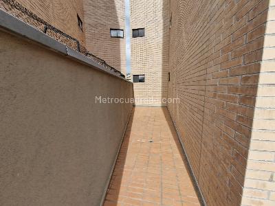 Apartamento de 2 alcobas en venta en San Antonio, Rionegro, 97 m² · foto 11 de 15