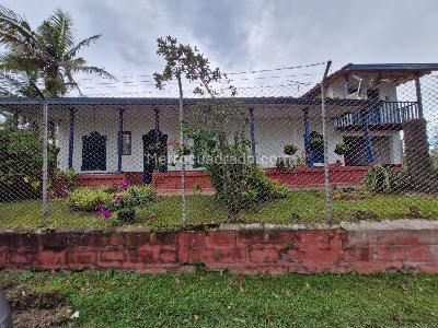 Casa de 5 alcobas en venta en Quirama, Rionegro, 460 m² · foto 2 de 20
