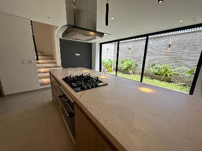 Casa de 4 alcobas en venta en Barro Blanco, Rionegro, 323 m² · foto 15 de 20