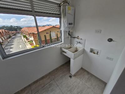 Apartamento de 2 alcobas en venta en San Antonio, Rionegro, 81 m² · foto 12 de 14