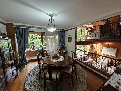 Casa de 3 alcobas en venta en El Poblado, Medellín, 240 m² · foto 5 de 20