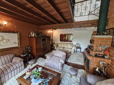 Casa de 3 alcobas en venta en El Poblado, Medellín, 240 m² · foto 8 de 20
