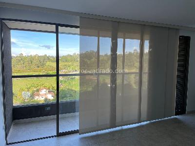 Apartamento de 3 alcobas en venta en San Antonio, Rionegro, 80 m² · foto 2 de 19