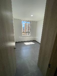 Apartamento de 2 alcobas en venta en Urbana, Sabaneta, 61 m² · foto 6 de 13