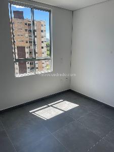 Apartamento de 2 alcobas en venta en Urbana, Sabaneta, 61 m² · foto 11 de 13