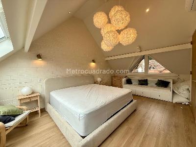 Casa de 3 alcobas en venta en San Nicolas, Rionegro, 283 m² · foto 2 de 20