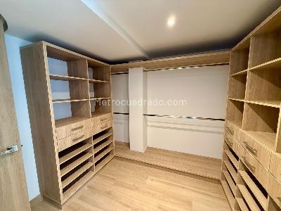 Casa de 3 alcobas en venta en San Nicolas, Rionegro, 283 m² · foto 17 de 20