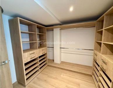 Casa de 3 alcobas en venta en San Nicolas, Rionegro, 283 m² · foto 8 de 20