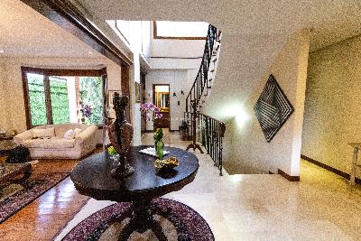 Casa de 4 alcobas en venta en El Poblado, Medellín, 440 m² · foto 6 de 18