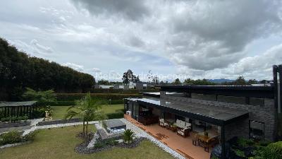 Casa de 4 alcobas en venta en Cabeceras, Rionegro, 570 m² · foto 11 de 17