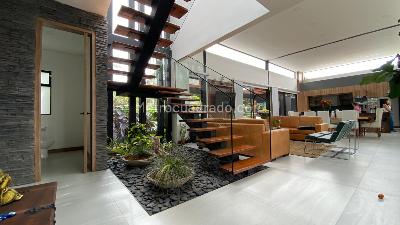 Casa de 4 alcobas en venta en Cabeceras, Rionegro, 570 m² · foto 13 de 17