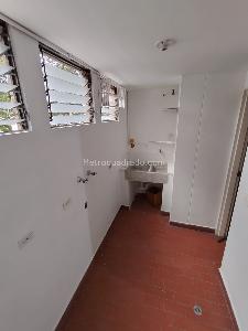 Apartamento en venta en Laureles, Medellín · foto 8 de 14
