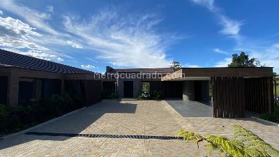 Casa de 4 alcobas en venta en Llanogrande, Rionegro, 440 m² · foto 3 de 20
