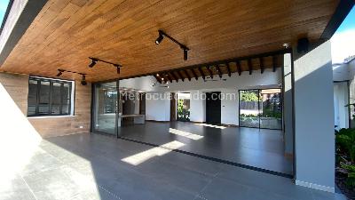 Casa de 4 alcobas en venta en Llanogrande, Rionegro, 440 m² · foto 10 de 20