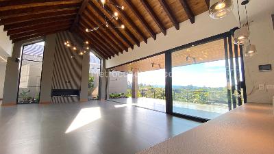 Casa de 4 alcobas en venta en Llanogrande, Rionegro, 440 m² · foto 11 de 20