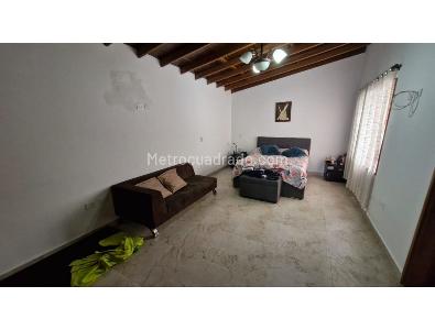 Casa de 4 alcobas en venta en Las Torres, Rionegro, 270 m² · foto 10 de 18
