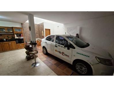 Casa de 4 alcobas en venta en Las Torres, Rionegro, 270 m² · foto 13 de 18