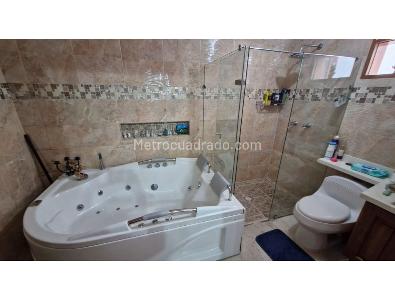 Casa de 4 alcobas en venta en Las Torres, Rionegro, 270 m² · foto 15 de 18
