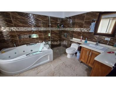 Casa de 4 alcobas en venta en Las Torres, Rionegro, 270 m² · foto 17 de 18